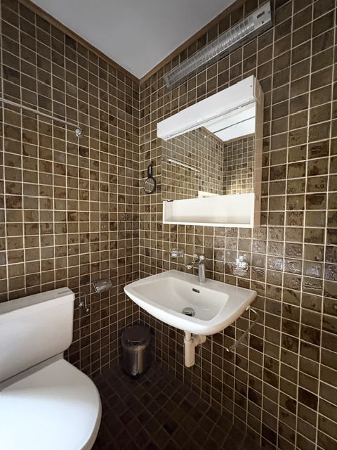 Bains-wc I